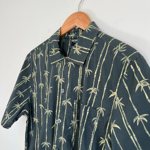 Todd Snyder Aloha Stamp Print Palm Bamboo Camp Collar Short Sleeve Button Up - Picture 11 of 11